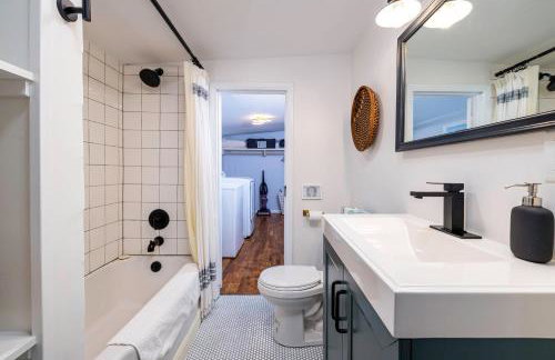 The Orchard, a family friendly home- hot tub, fire pit, yard games - Foto 26