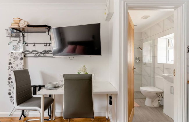 Private Self-contained Annex With Wifi & Parking - Foto 21