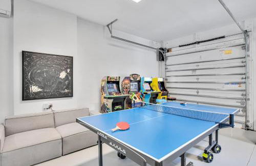 Villa in Coral Gables with Pool Jacuzzi Game Room - Foto 16
