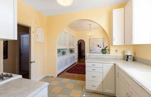 Lovely Noe Valley Condo w Light, View & Parking! - Foto 13