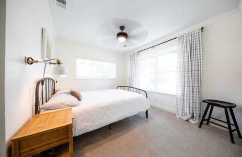 LUX ~Pet Friendly Richardson 3 bedroom 1 story Home~ - Foto 10