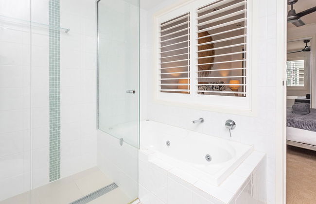 By The Sea Shore - Foto 24