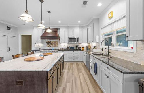 Luxury Lakefront Getaway Near Atlanta and Perfect for FIFA Visitors - Foto 30