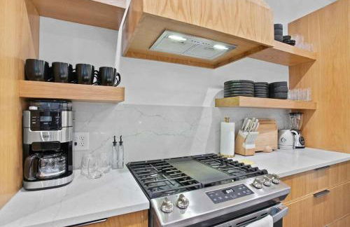 Full Duplex ATX Modern Creekside Retreat 2 Pools - Foto 30