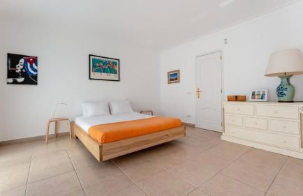 Bright 3 BDR Duplex House With Pool by LovelyStay - Foto 35