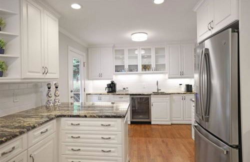 Sunset Point Pool House Close to Duke University - Foto 2