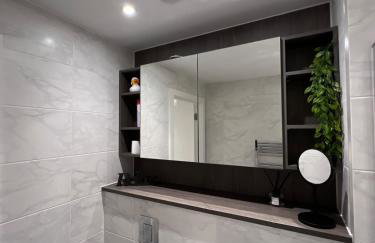 Lux Deansgate multi story apartment - Photo 10