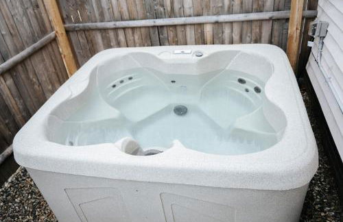 NEW! Cozy and Modern unit with Hot tub - Foto 15