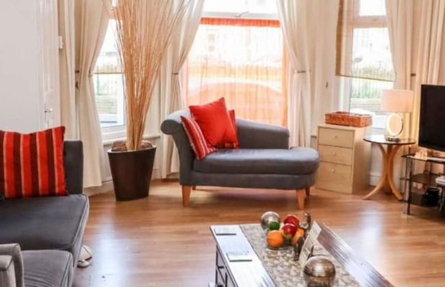 1 Bed Studio Sleeps 4 - Seaside, Dog Friendly - Photo 12