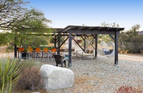Jackalope Junction-Pool, Hot Tub, Fire Pit, BBQ & Desert Views! home - Foto 29