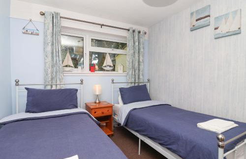 Boos Bungalow - Photo 21