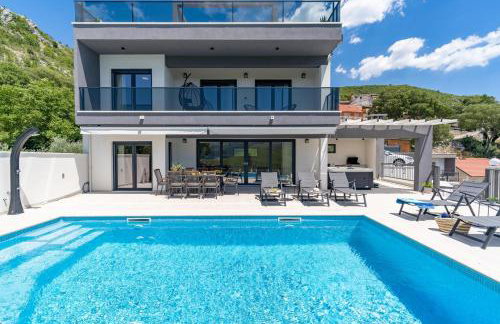 Villa Neda Heated Pool, Hot-tub, Sauna, 3 bedrooms - Photo 7