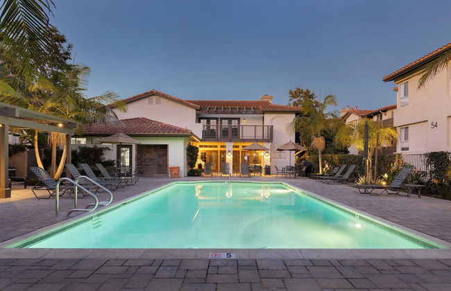 Walk to Beach Pool, Hot Tub, Private Patio, Parking Seabreeze Retreat - Foto 32