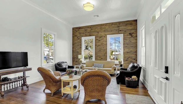 New! Luxurious Home With Wine Cellar & Firepit! - Foto 2, Imagen principal