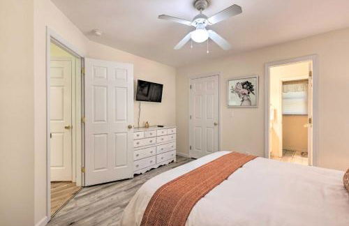 Less Than 1 Mi to Beach Luxury North Fork Retreat with Deck - Foto 12