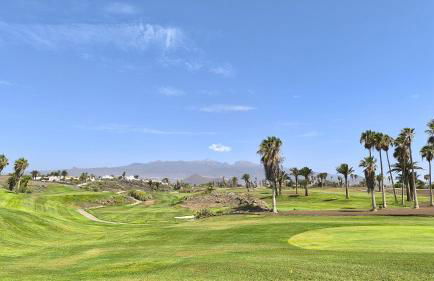 CASA AGATHA - 3 terraces, AC, tv channels, 2 bedrooms & bathrooms, heated pool - Foto 5