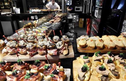 Estudios Bilbao Deusto - Foto 27