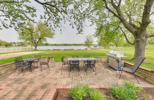 Pistakee Lake Estate with Boat Dock and Hot Tub! - Foto 31