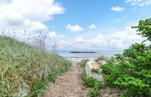 Ocean front home on dunes of Wingaersheek Beach - Photo 56