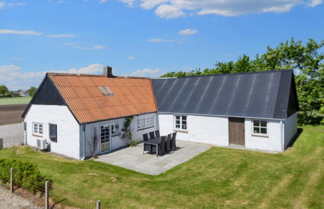 5 Person Holiday Home in Karby - Foto 1