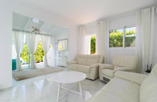 FaroQuilla Suites Pasito Blanco - Photo 12
