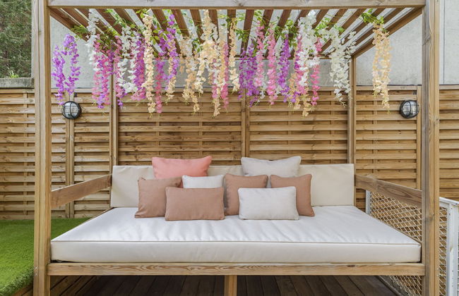 Rose & Garden - Eiffel Tower - Photo 33