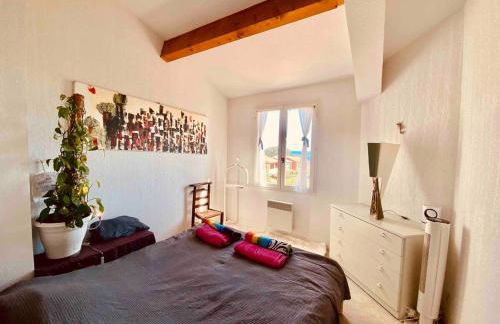 Panoramic Sea View Villa in private residence with pool - Photo 16