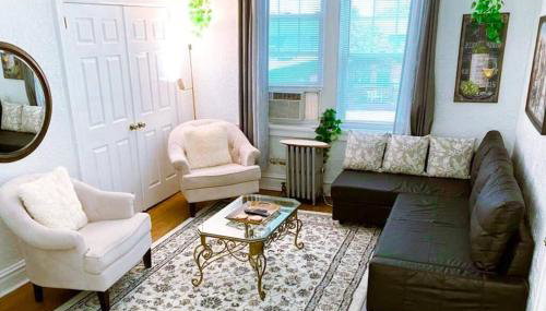 (53.1N) Walk to Forest Park in Comfort! - Foto 1