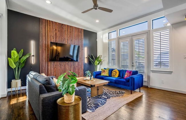 Urban Jungle Retreat in the HTX Skyline - Foto 4