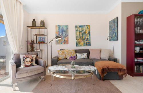 Sunny flat with pool by Costarentals - Ref 52 - Photo 1