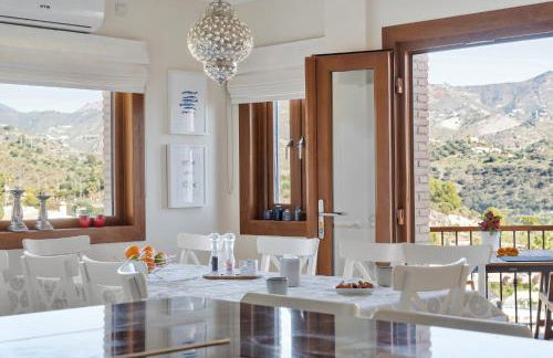 Dream Stay! 15 Guests, Big Pool with Heating Option at Extra Cost, Sea view! - Photo 9