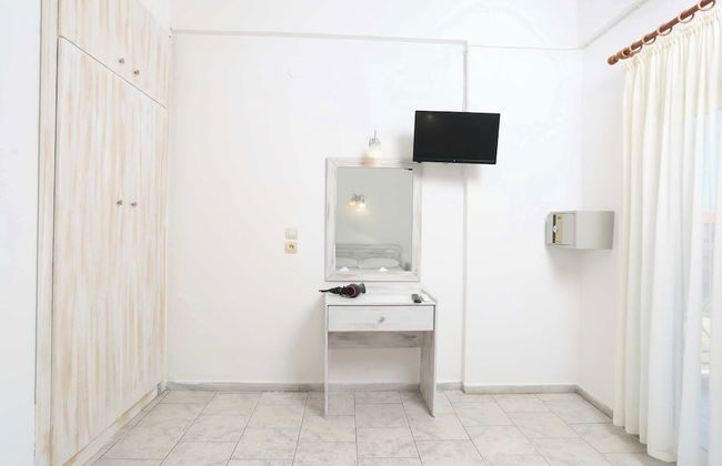 Spanos Apartments Anna's Lodge - Foto 3