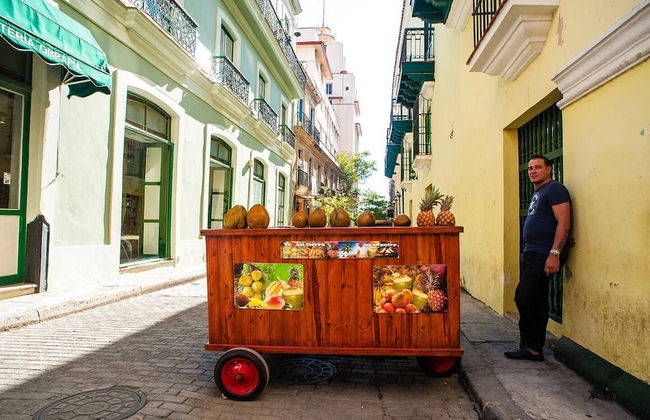 Apartamento Privado con Balcón y Vistas - Photo 10