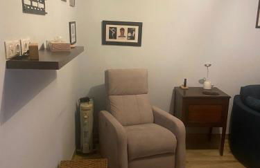 House -Sleeps 6-Garden-Fireplace - Photo 8