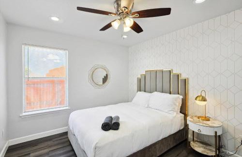 5BR Holiday Getaway in DeSoto with Pool, Hot Tub & Cinema - Foto 33