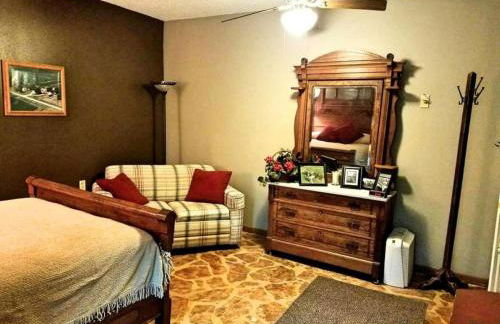 Comfortable Room Rental for a Vacation in Poweshiek County, Iowa - Foto 8