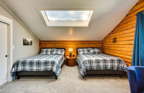 Gorgeous Long Lake Home with Dock, Kayak, SUP and More - Foto 20