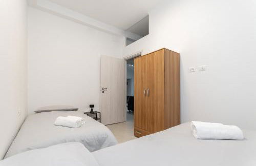 Nuovo a pochi minuti da Stazione Treni e Aeroporto - Photo 44