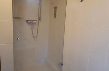 FEWO Villa Farbenfroh Monteurzimmer Garten Wlan 3SZ 120qm - Photo 21