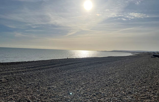 Contemporary Beachfront Bungalow With Direct Access to the Sea - Foto 39