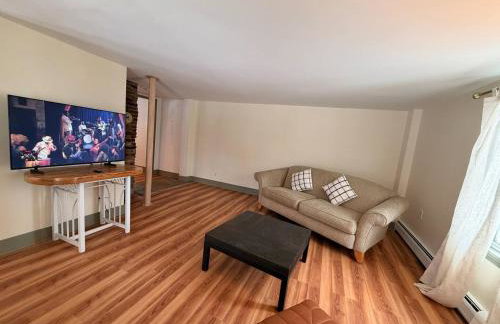 Spacious 4BR Summer Escape Queechy Lake Passes - Foto 17
