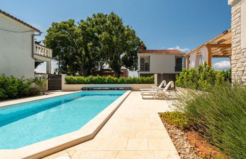 Apartment Varos with shared pool - Foto 45