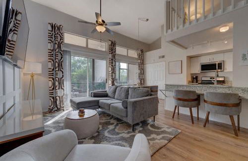 Charming and Cozy Townhome Near Disney - Foto 16