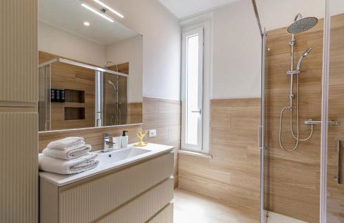 Chiara Apartment 6 guest - Train Station - Parking - Foto 48