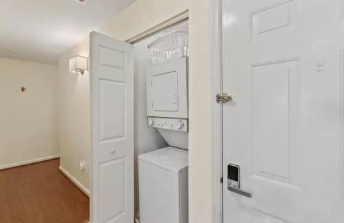 Bayfront Boardwalk Condo w Sunrise Views - Foto 19