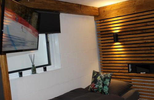 KLEINE SOUTERRAIN WOHNUNG NÄHE HAMBURG - Foto 14