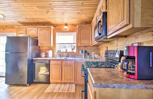 Large Cabin with Deck Overlooking Norfork Lake! - Foto 6