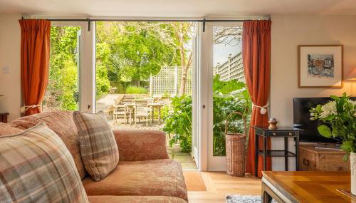 Dedham Vale Cottage with Swimming Pool mid May to mid Sep - Yew Tree Barn - Foto 2