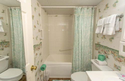 ROYAL GARDEN RESORT 401 condo - Photo 15