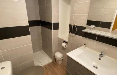 Appt 5 personnes - 2 Chambres, terrasse et jardin - Foto 10